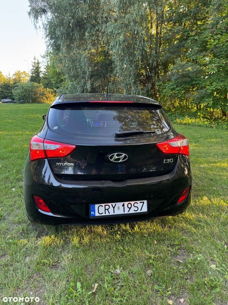 Hyundai i30 1.6 CRDi Premium DCT - 3