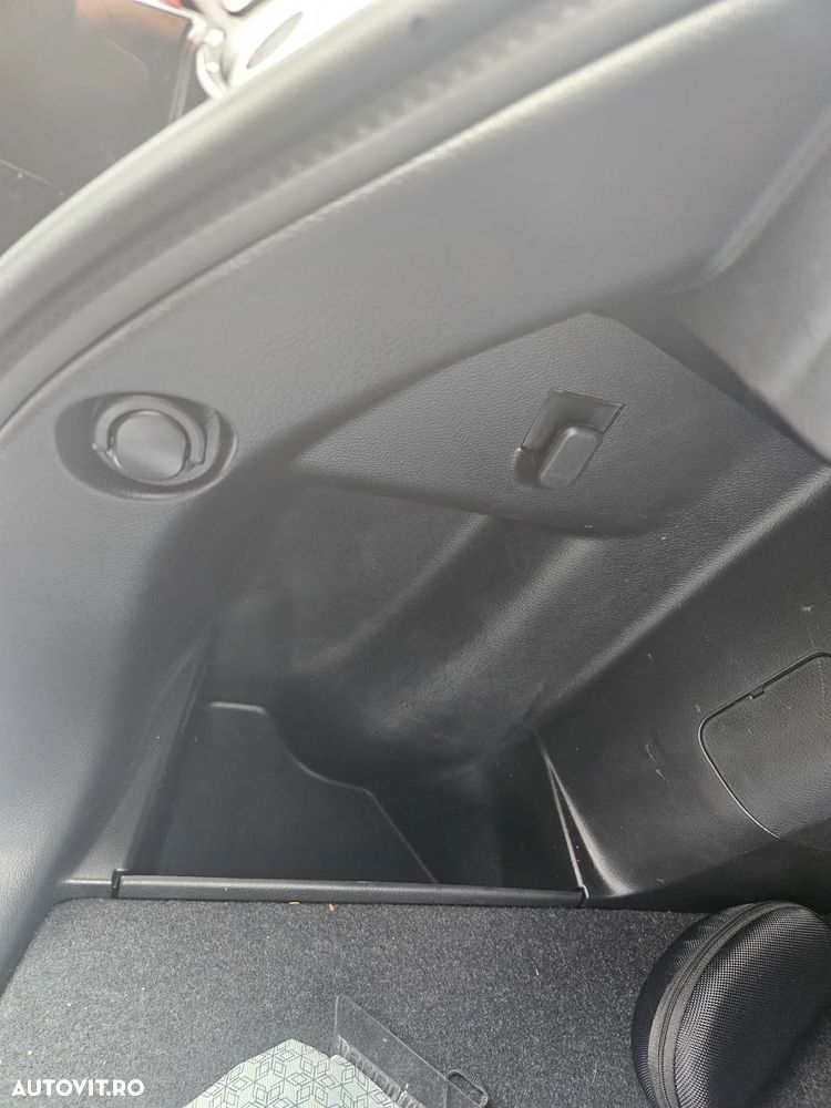 Suzuki Vitara 1.4 Boosterjet MHEV Luxus - 10