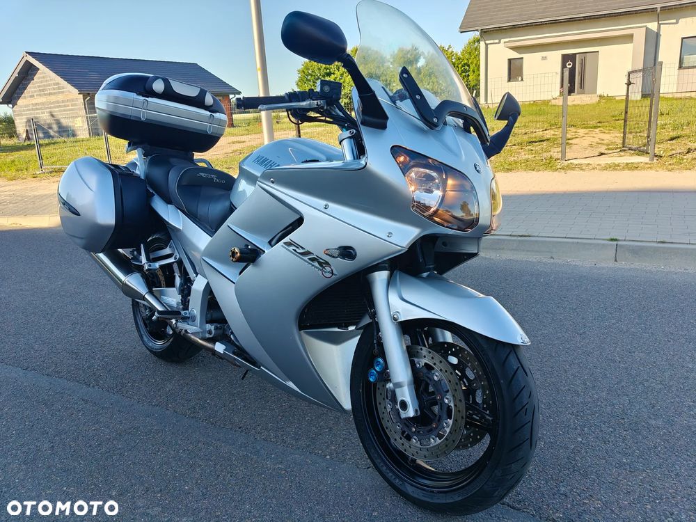 Yamaha FJR - 4