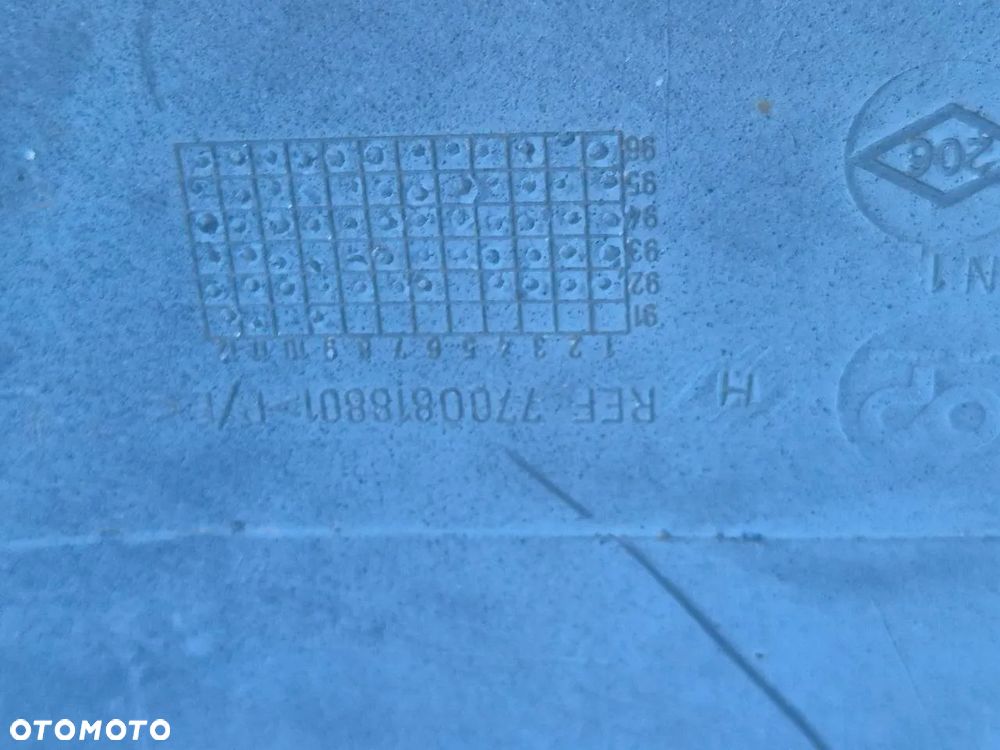 ZDERZAK PRZÓD TYŁ LAGUNA I - 32