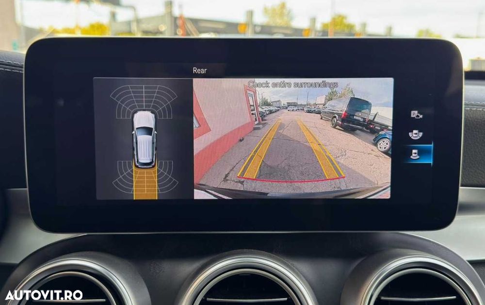 Mercedes-Benz GLC - 32