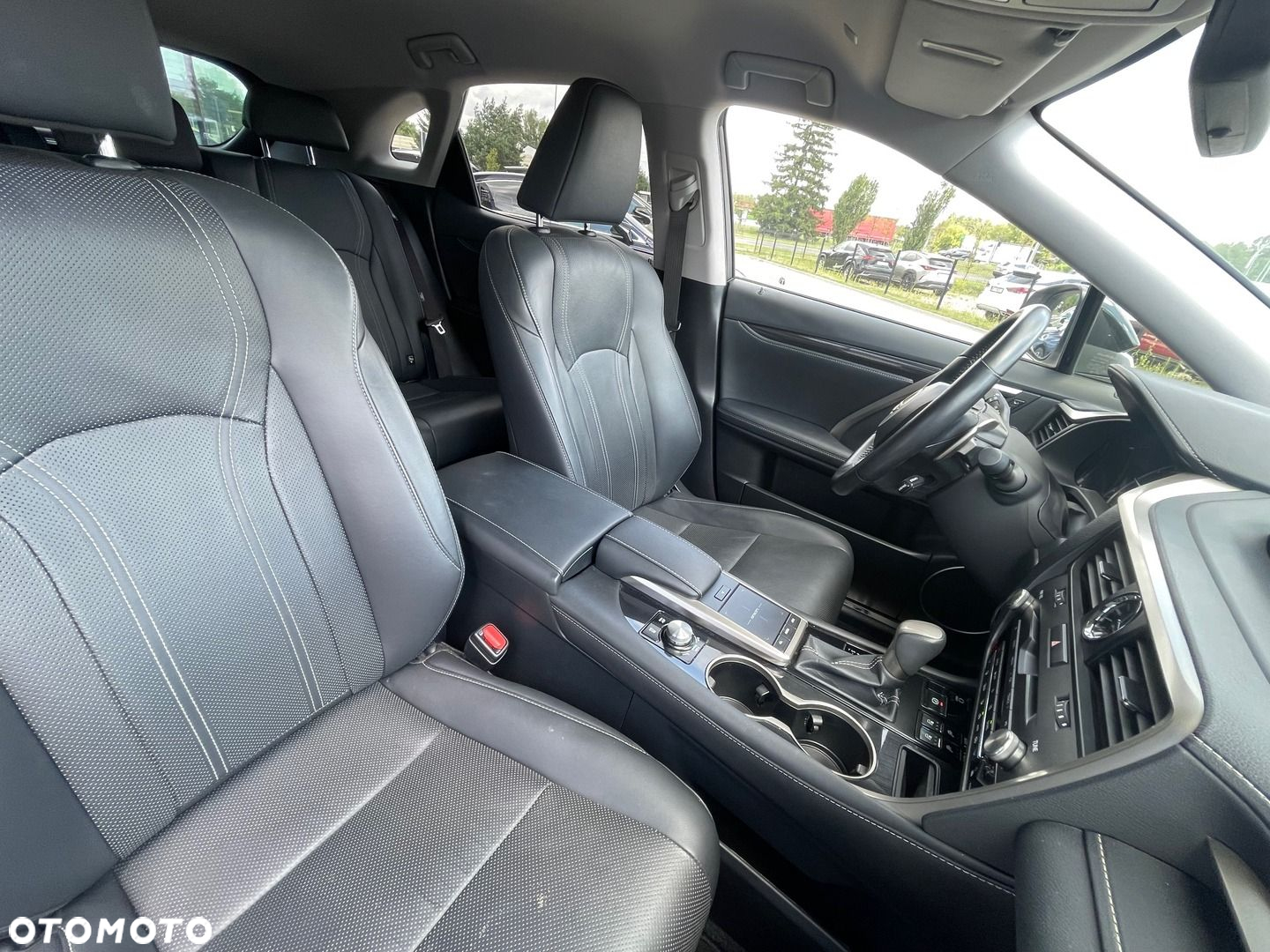 Lexus RX 450h F-Impression - 11