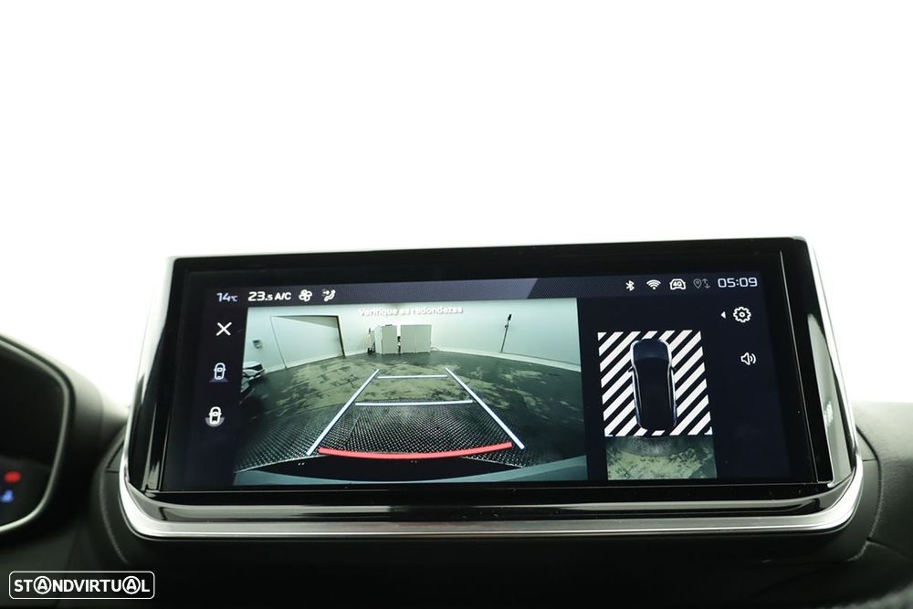 Peugeot 2008 1.2 PureTech Allure - 12