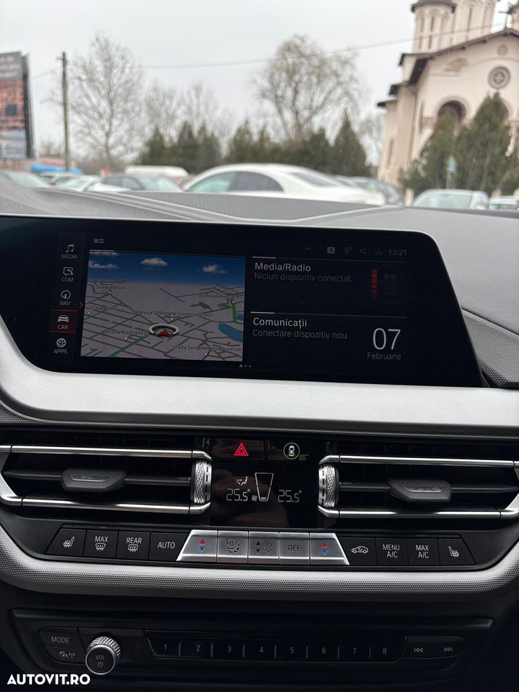 BMW Seria 1 120i Aut. Sport Line - 25