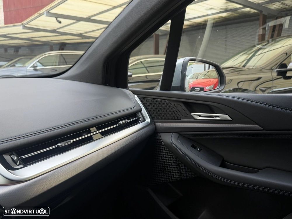 BMW 225xe Active Tourer e xDrive Pack Desportivo M - 35