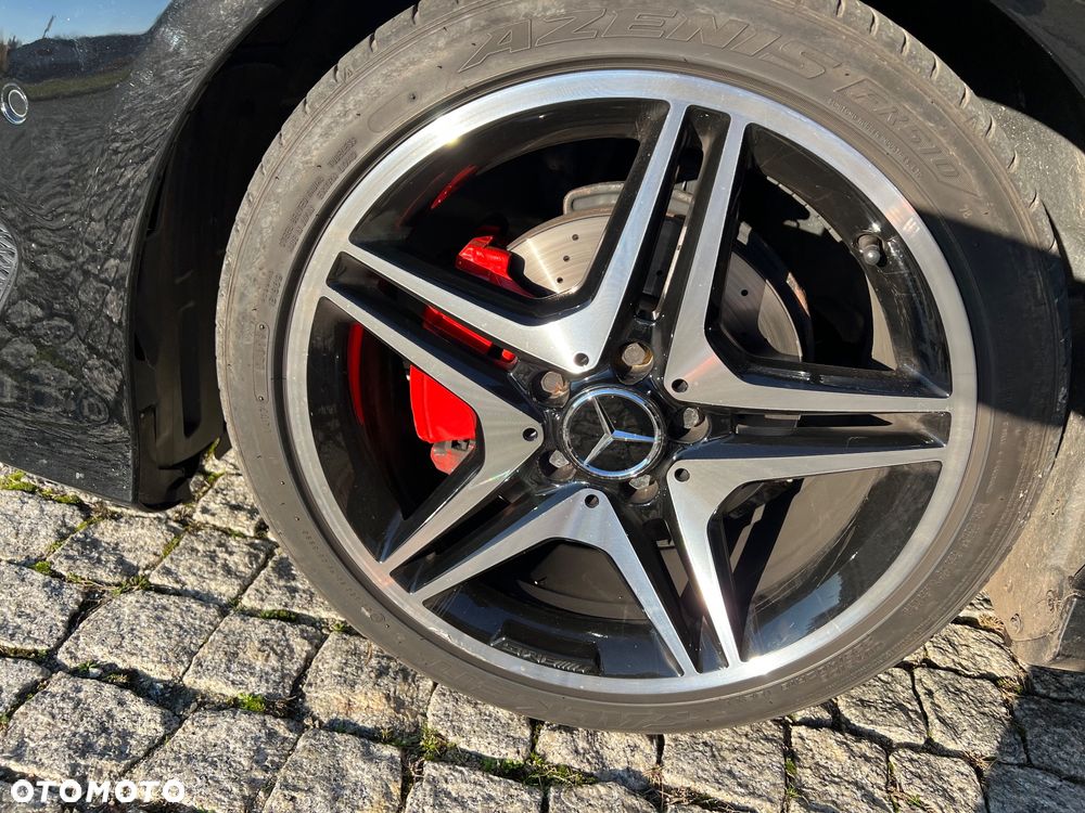 Mercedes-Benz CLA 200 7G-DCT AMG Line - 28