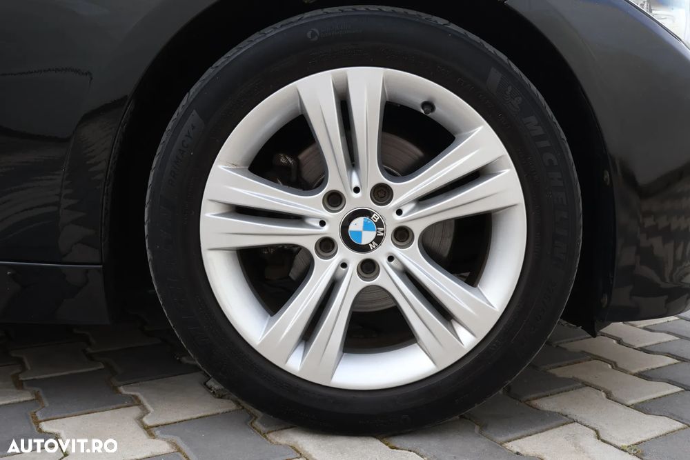 BMW Seria 3 320d Efficient Dynamic Edition Aut. - 24