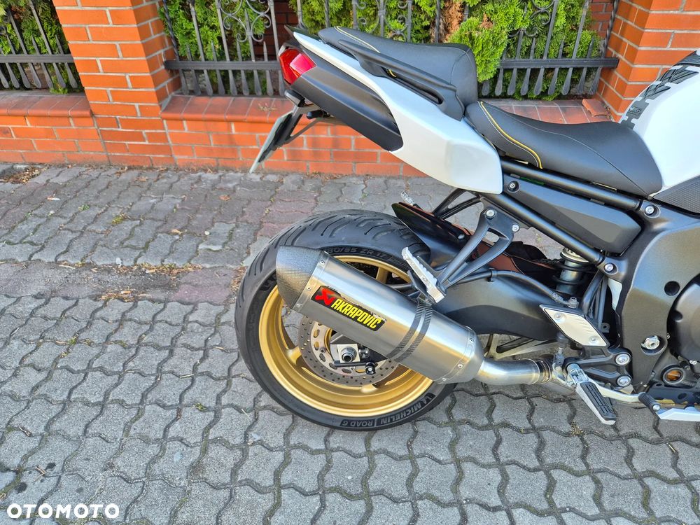 Yamaha FZ8 - 22
