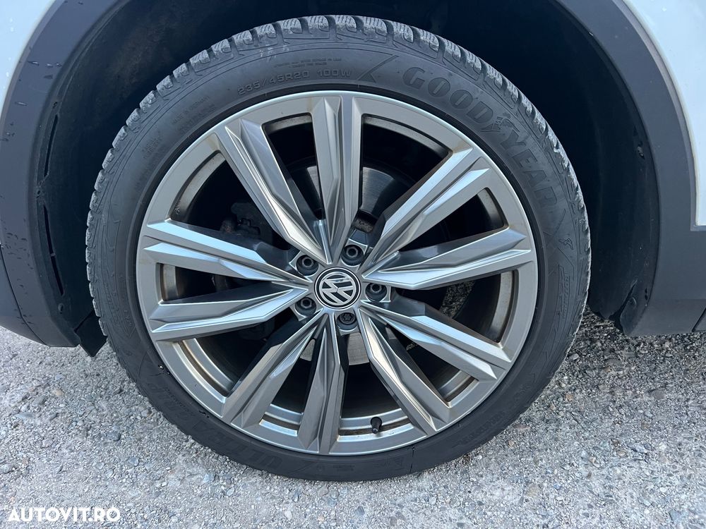 Volkswagen Tiguan 2.0 TDI SCR 4MOTION DSG Highline - 32