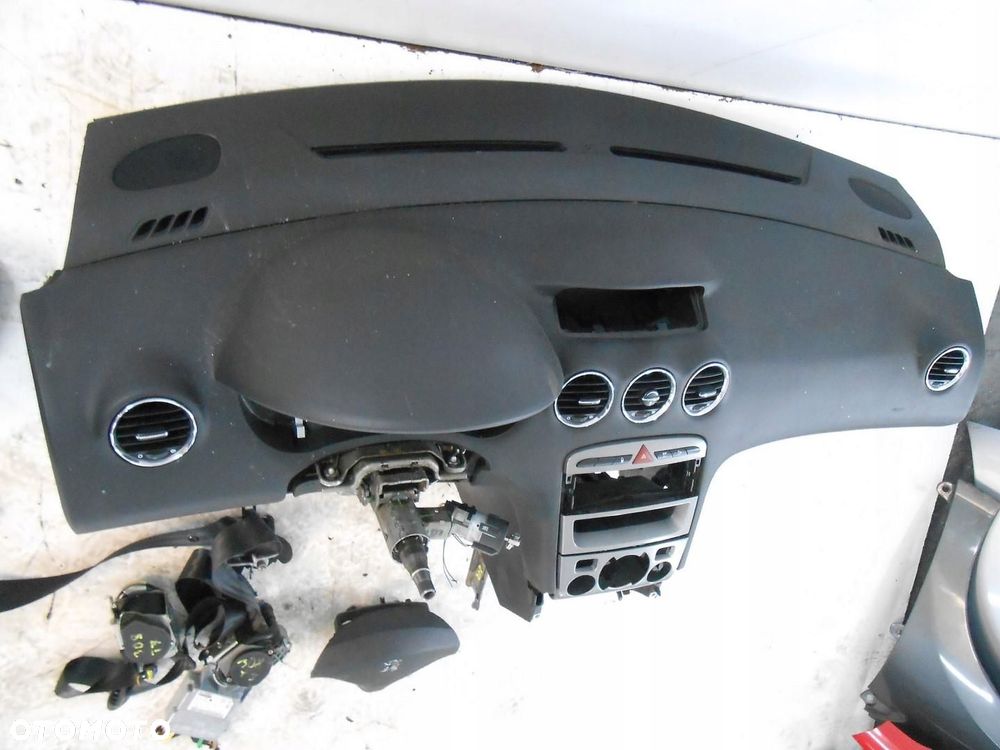 peugeot 308 deska konsola pasy # - 6