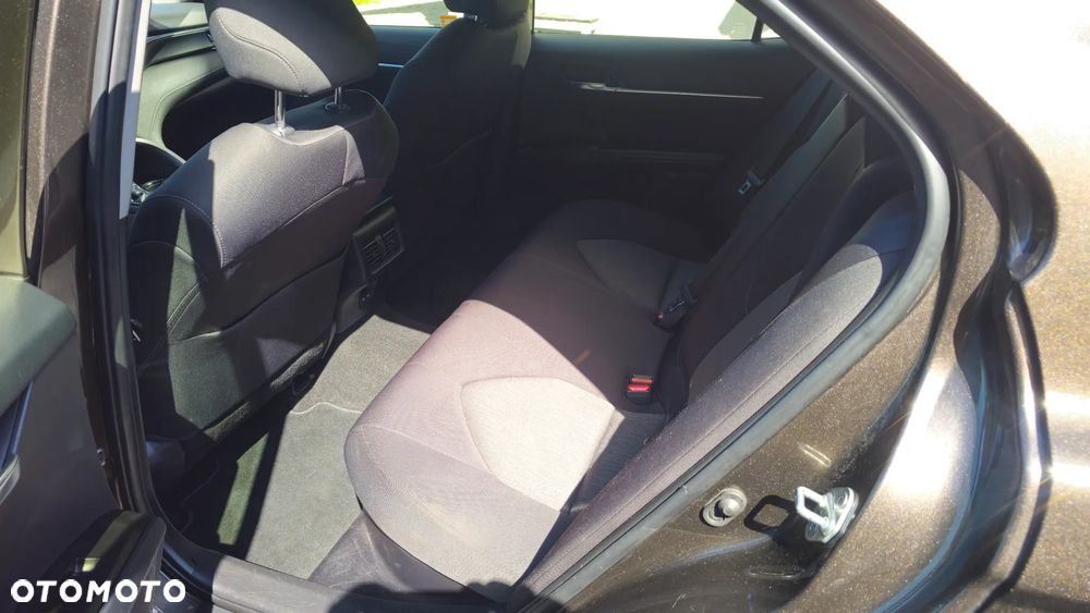 Toyota Camry 2.5 Hybrid Comfort CVT - 11