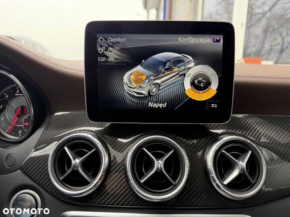 Mercedes-Benz CLA AMG 45 4-Matic - 23