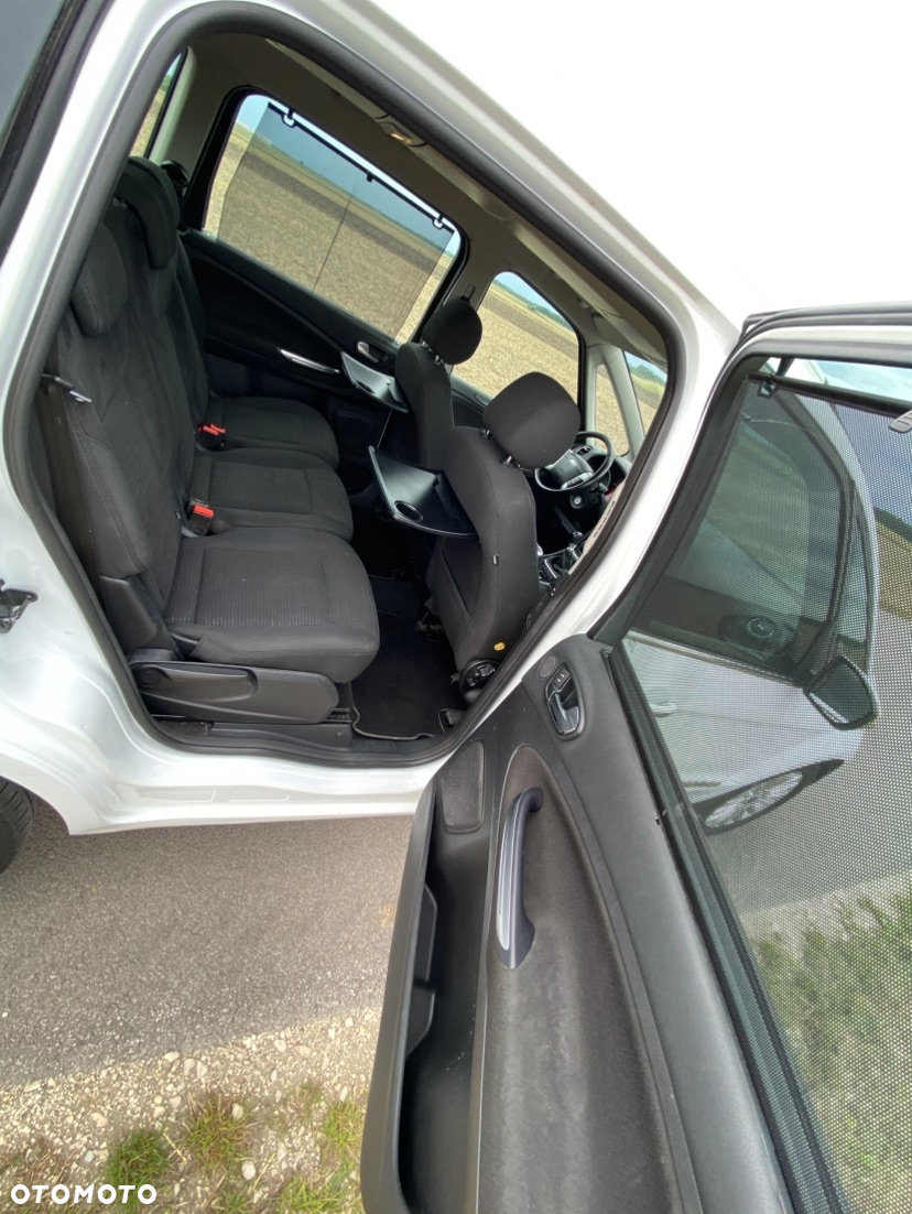 Ford Galaxy 2.0 TDCi Ghia - 14
