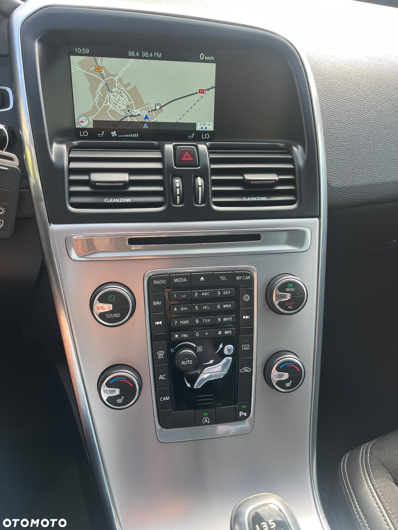 Volvo XC 60 D4 Kinetic - 17