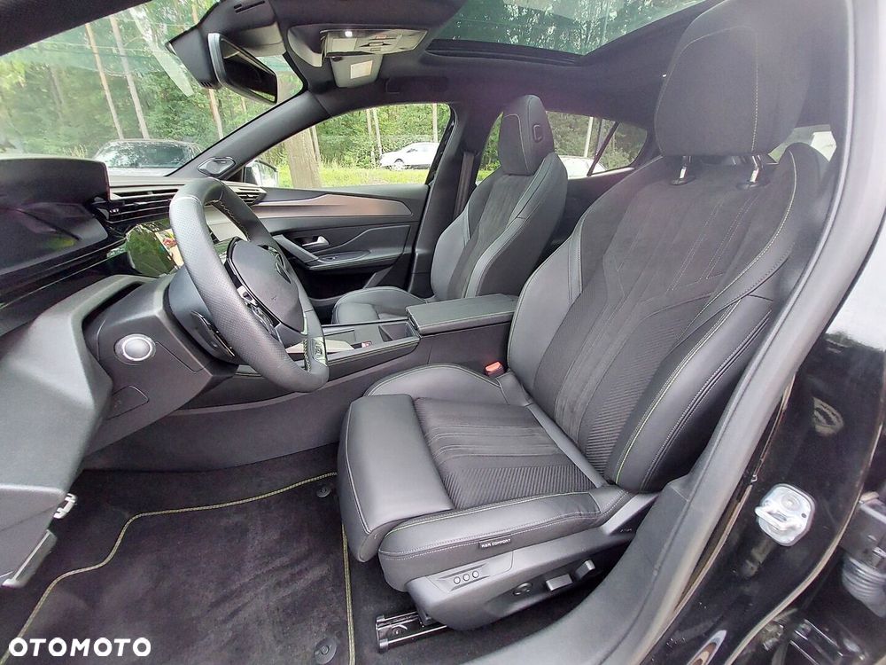 Peugeot 408 - 16