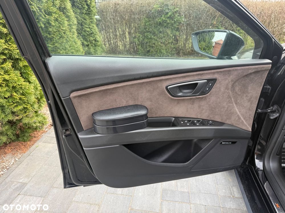 Seat Leon Sportstourer 2.0 TDI Start&Stop 4Drive DSG X-Perience - 37