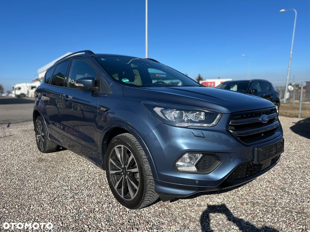 Ford Kuga 1.5 EcoBoost 2x4 ST-Line - 1