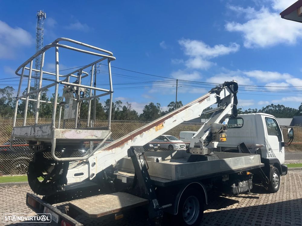 Nissan CABSTAR 3.0 BARQUINHA - 8