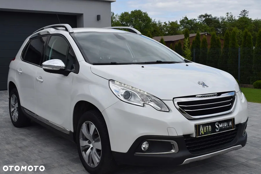 Peugeot 2008 1.2 Pure Tech Allure S&S - 29