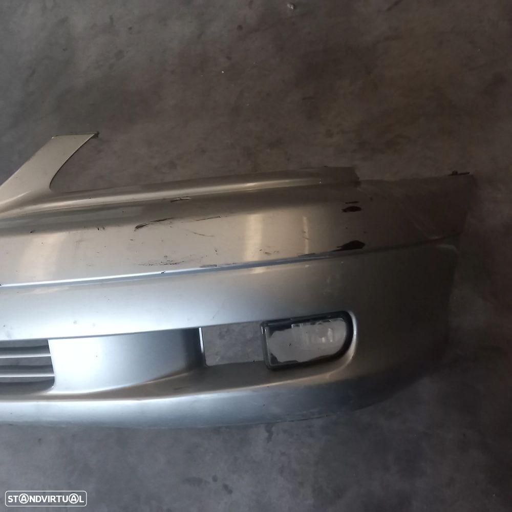 Para-choques frente Toyota Avensis t22 - 4