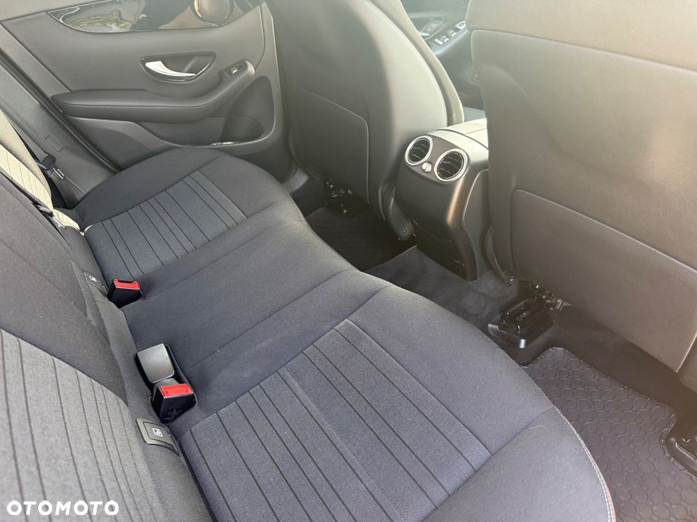 Mercedes-Benz GLC 200 d 4-Matic - 14