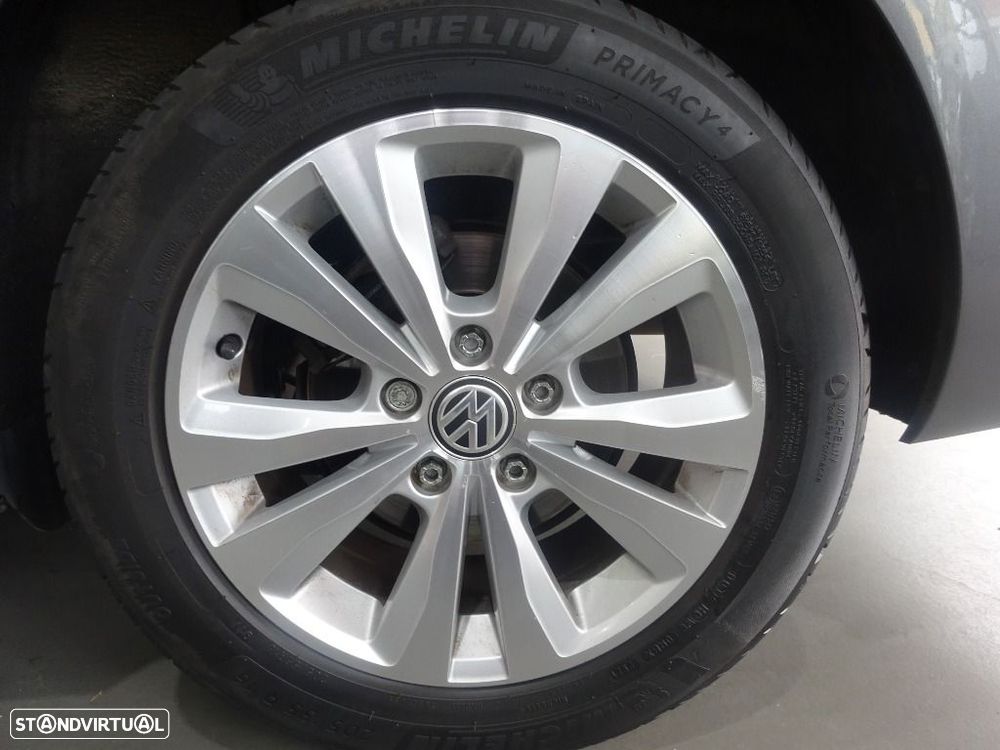 VW Golf Variant 1.6 TDi Confortline - 33