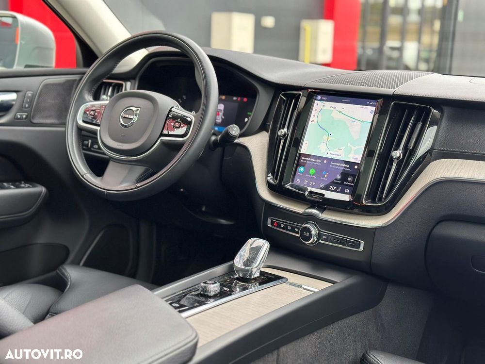 Volvo XC 60 Recharge T6 Twin Engine eAWD Inscription Expression - 2