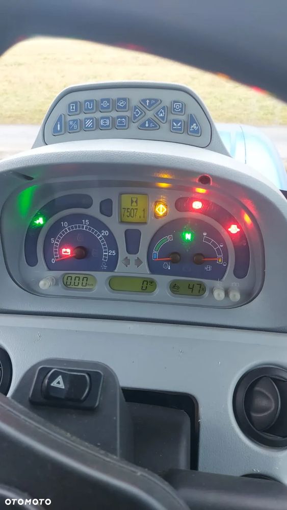 New Holland t7.210 - 10