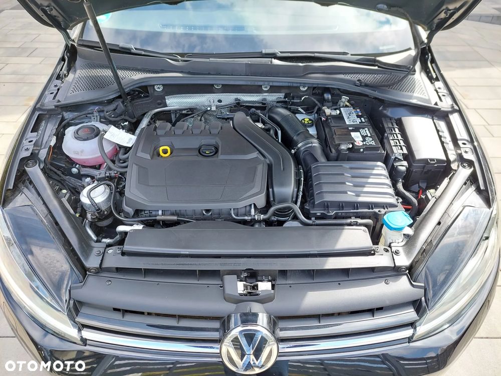 Volkswagen Golf 1.5 TSI ACT OPF IQ.DRIVE - 36