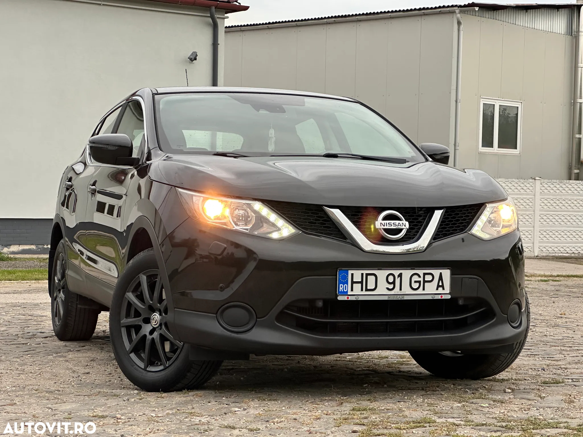 Nissan Qashqai 1.2 DIG-T Start/Stop Visia - 2