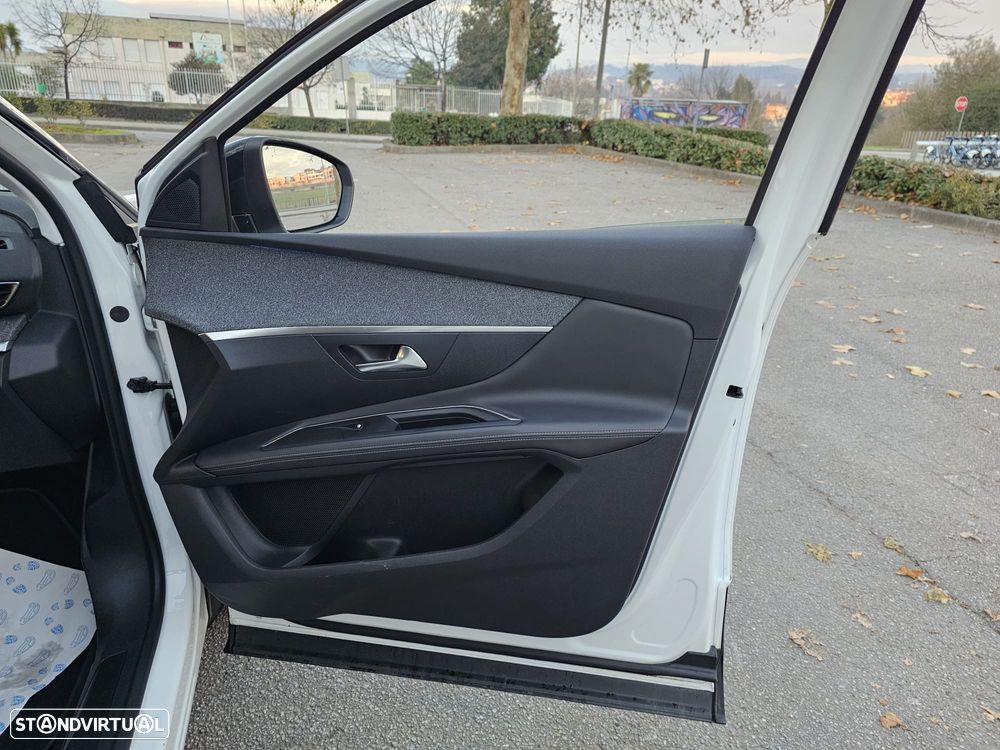 Peugeot 3008 1.5 BlueHDi GT Line - 5