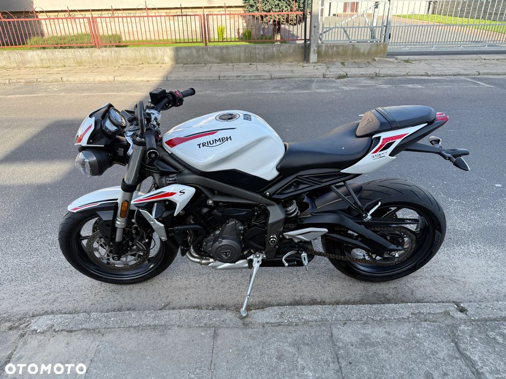 Triumph Street Triple - 5