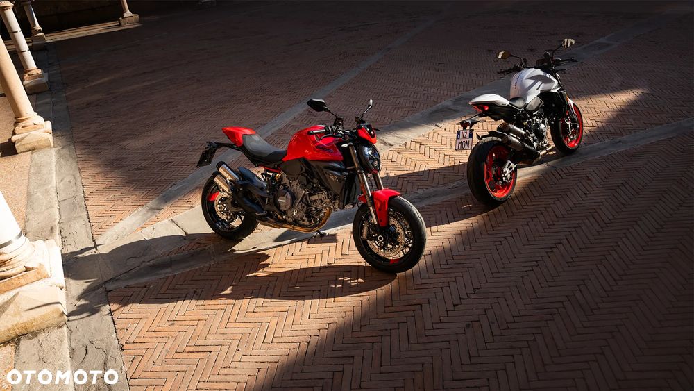 Ducati Monster - 14
