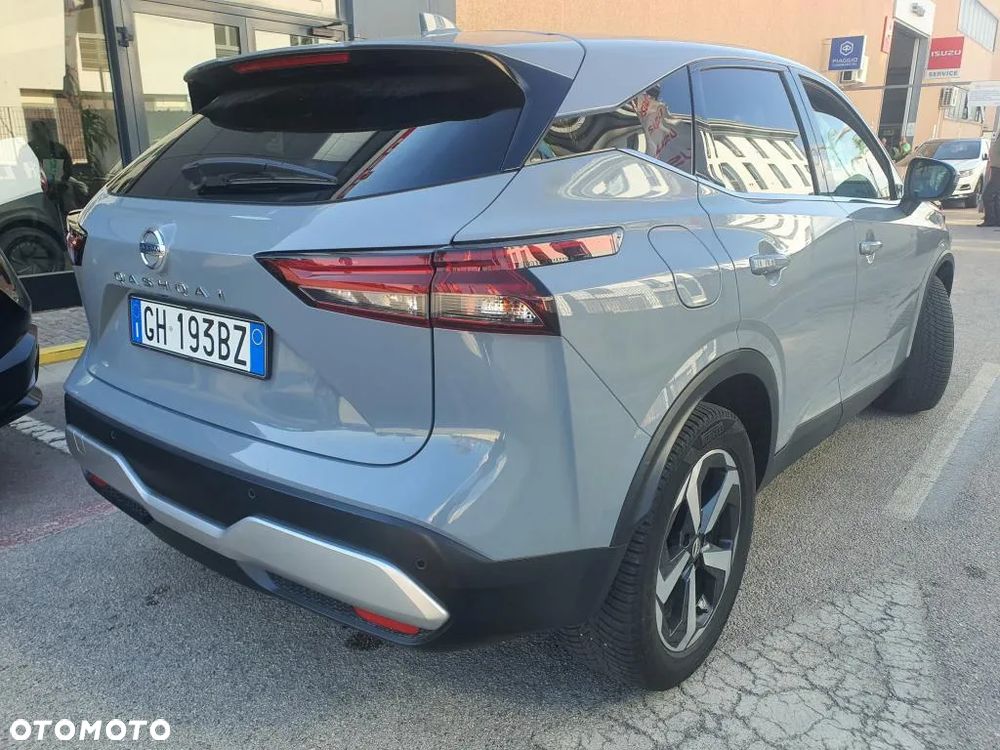 Nissan Qashqai 1.3 DIG-T mHEV 4x4 N-Connecta Xtronic - 4