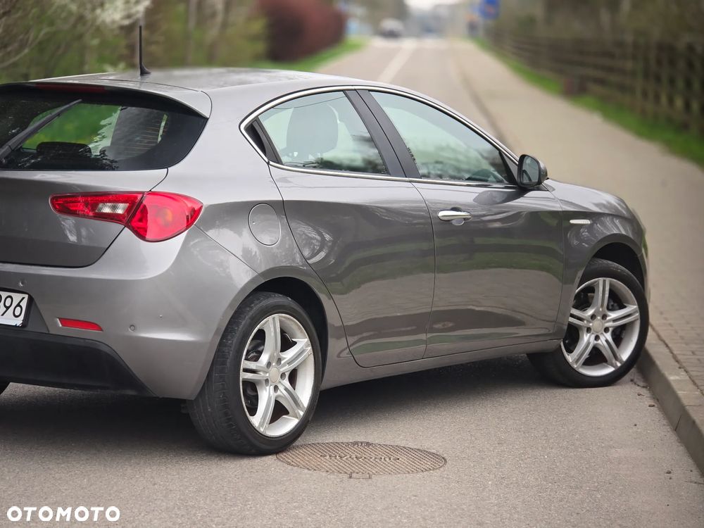 Alfa Romeo Giulietta 1.4 TB 16V Multiair TCT Turismo - 32