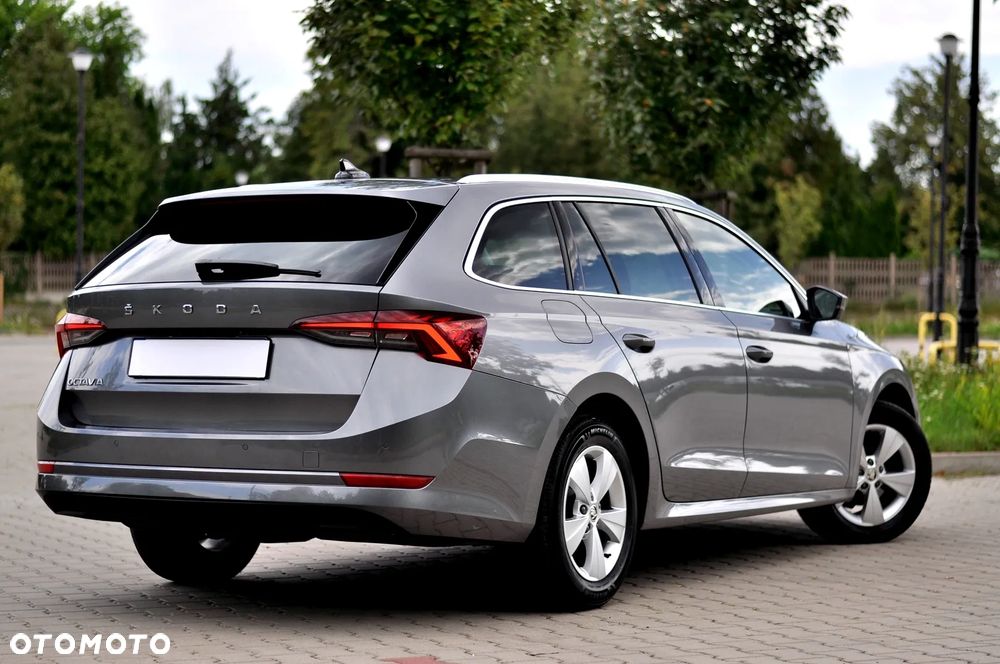 Skoda Octavia 2.0 TDI Ambition DSG - 14