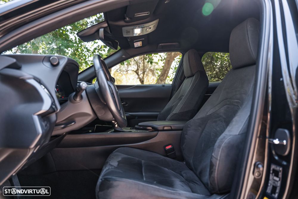 Lexus UX 250h Executive+ - 14