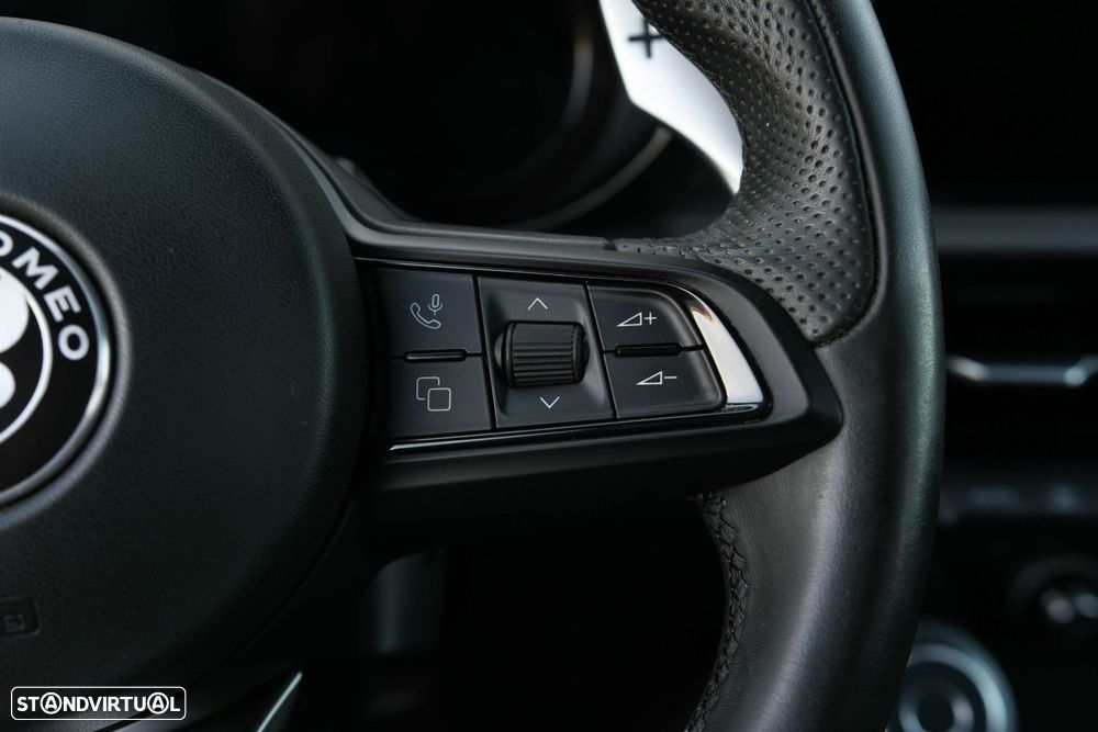 Alfa Romeo Tonale 1.5 Hybrid Edizione Speciale - 19