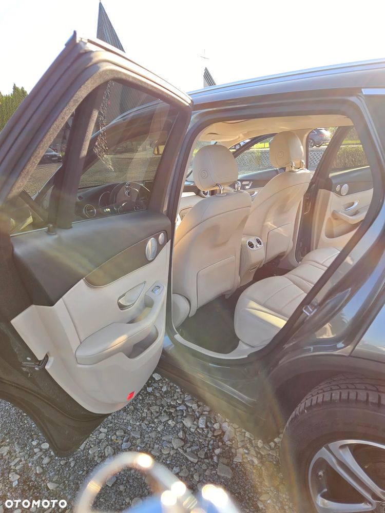 Mercedes-Benz GLC 300 4Matic 9G-TRONIC - 11