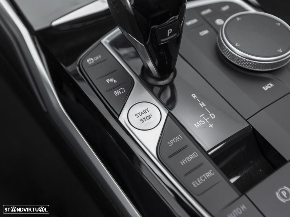 BMW 320 e Auto - 28
