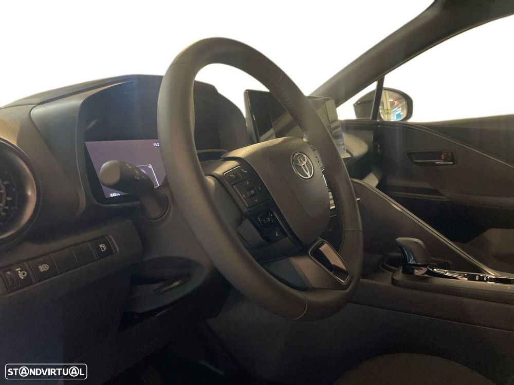 Toyota C-HR - 11