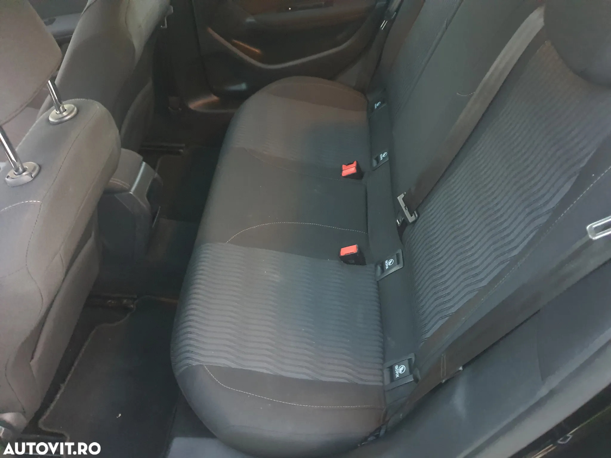 Peugeot 308 1.2 L PureTech Turbo Access - 6
