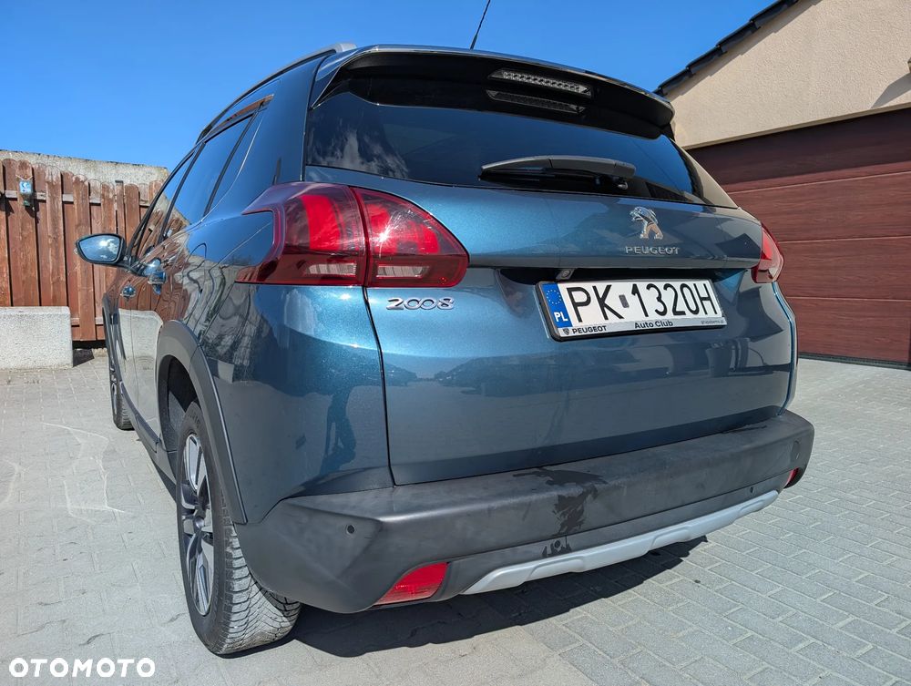 Peugeot 2008 1.2 Pure Tech Allure S&S EAT6 - 11