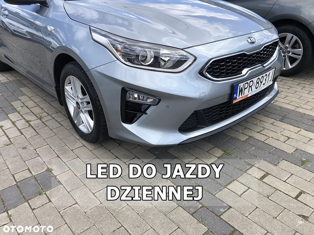 Kia Ceed - 31