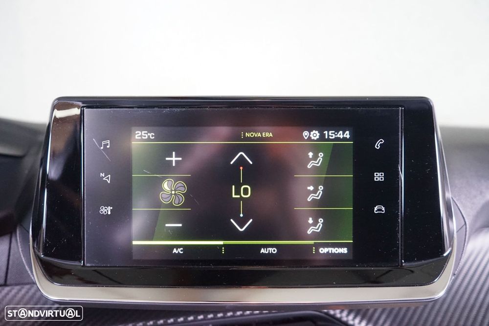 Peugeot 208 1.2 PureTech Active - 30