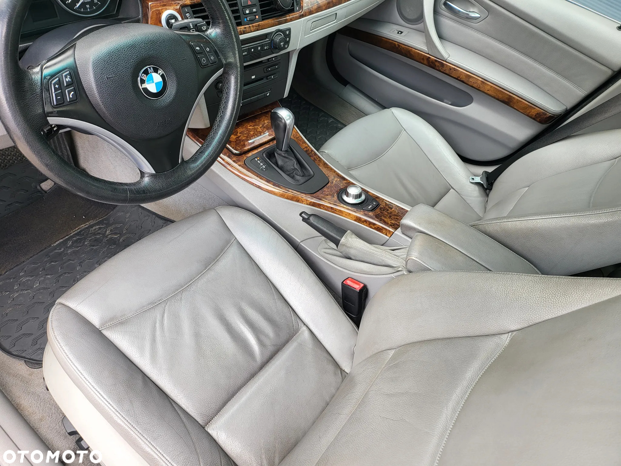 BMW Seria 3 325i - 18