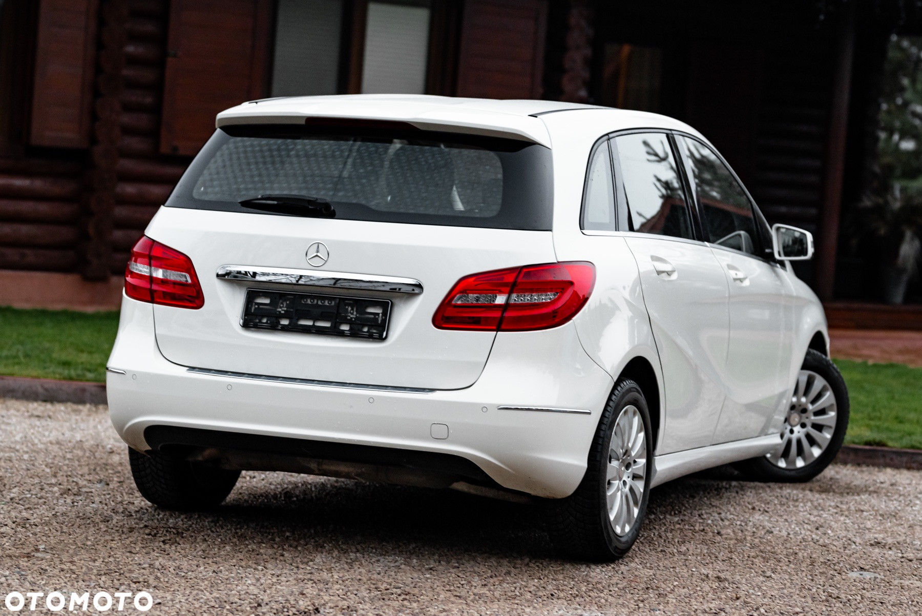 Mercedes-Benz Klasa B 180 7G-DCT - 12