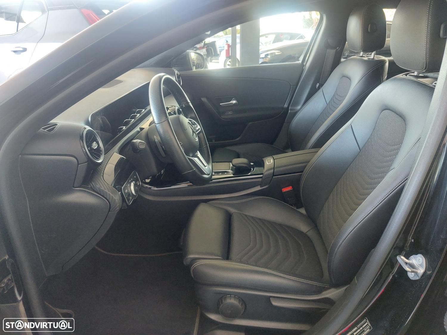 Mercedes-Benz A 250 e Style Plus - 13