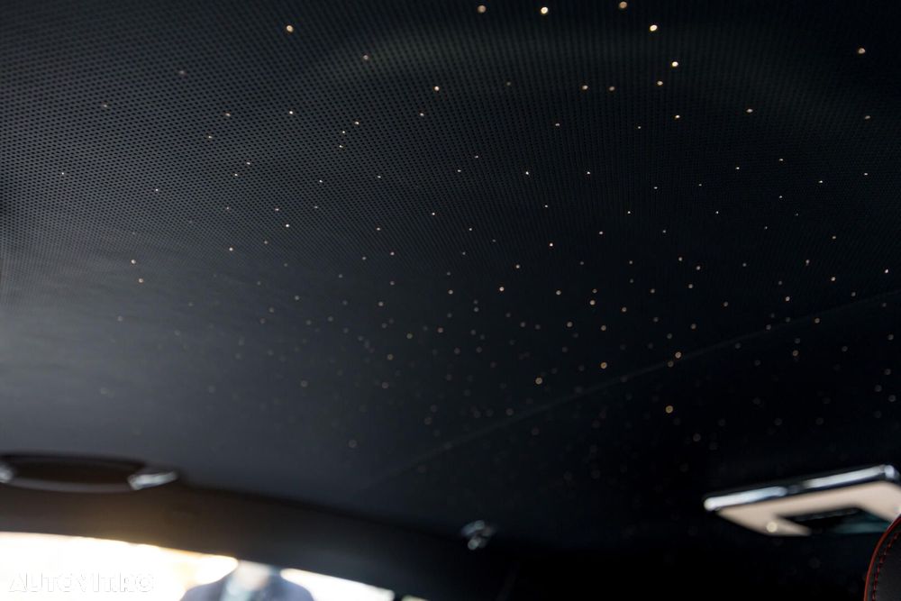 Rolls-Royce Spectre - 24