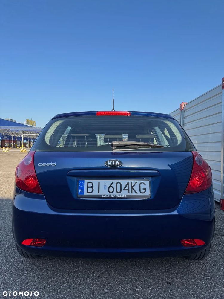 Kia Ceed 1.4 Comfort - 24